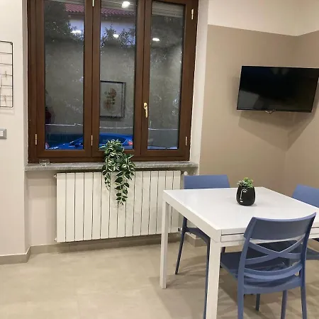 La Dama A Piazza Bengasi Moncalieri