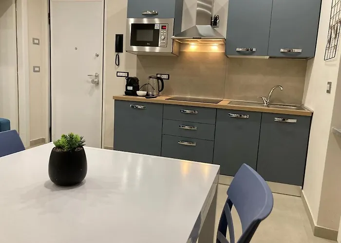 公寓 La Dama A Piazza Bengasi 蒙卡列里